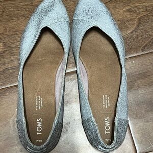 Toms Gray Flats Elegant Pointed Toe Loafers